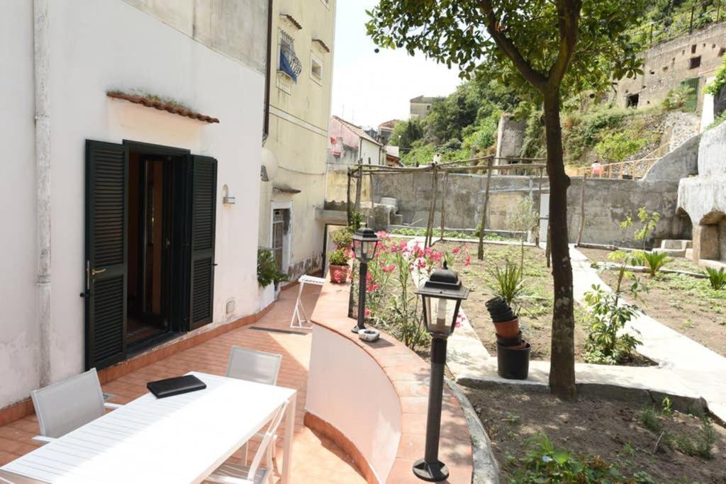 Vila Casa Annali - House And Garden By The Amalfi Coast Maiori Exteriér fotografie